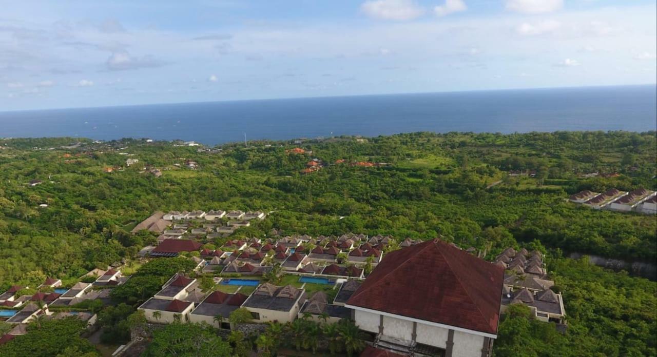 Hillstone Villas Resort Bali Ungasan  Exterior photo